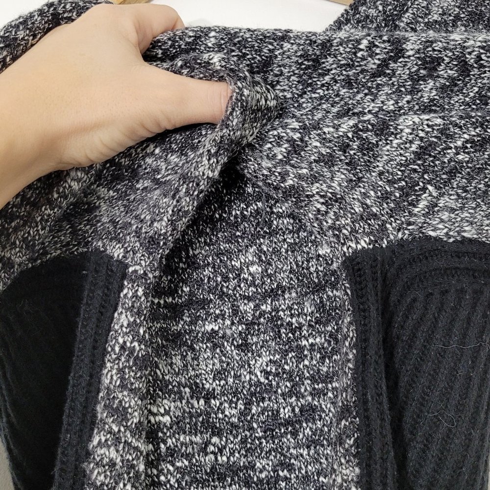 Loft Petites Black Marl White Long Sleeve Knit Mixed Media Sweater Size XXS - Picture 6 of 9